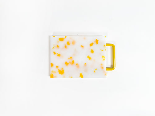 F&M - Cutting Board with Handle - Small - Yellow/White